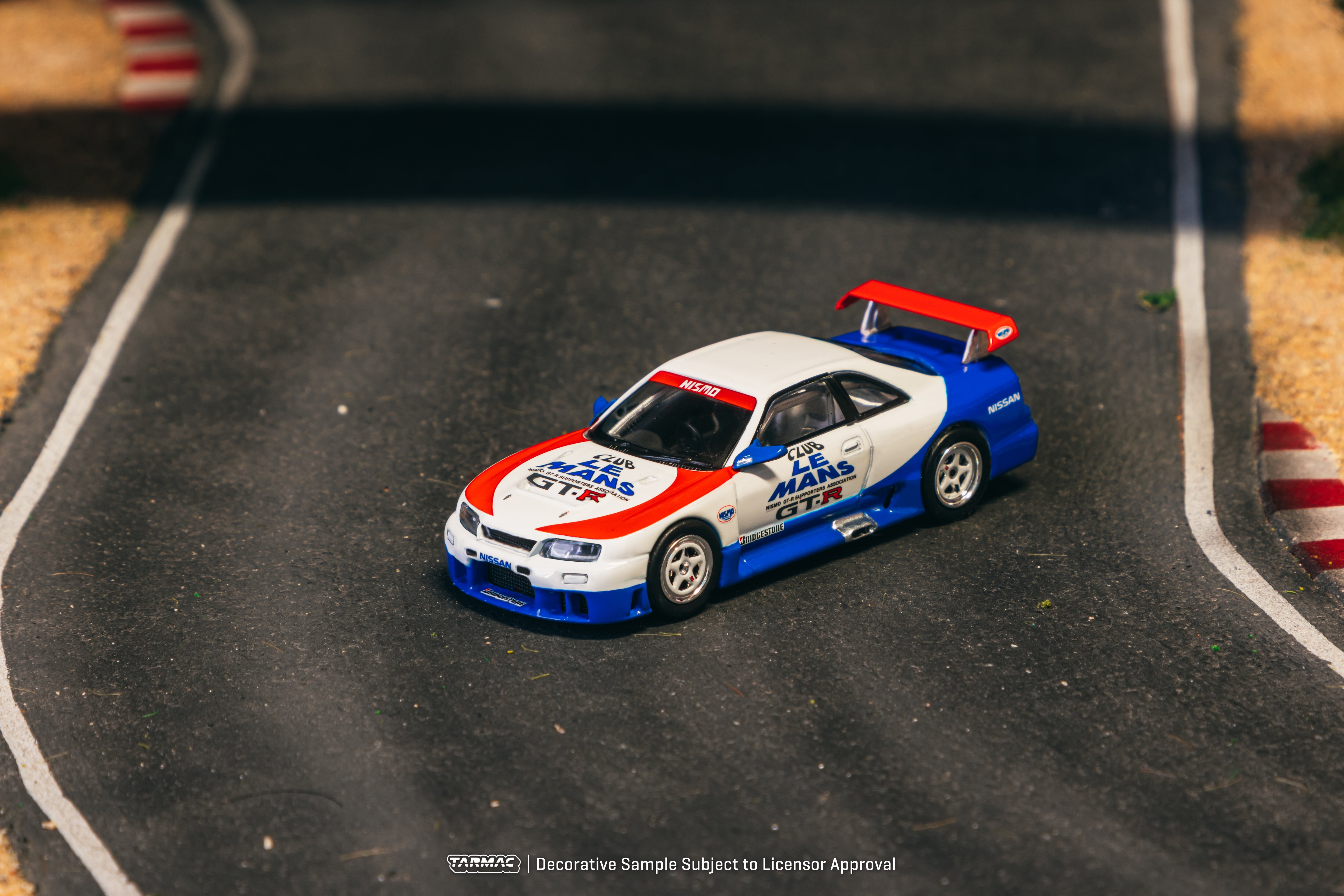1/64 NISMO GT-R LM (1995 Launch Ver.) - Tarmac Works HOBBY64