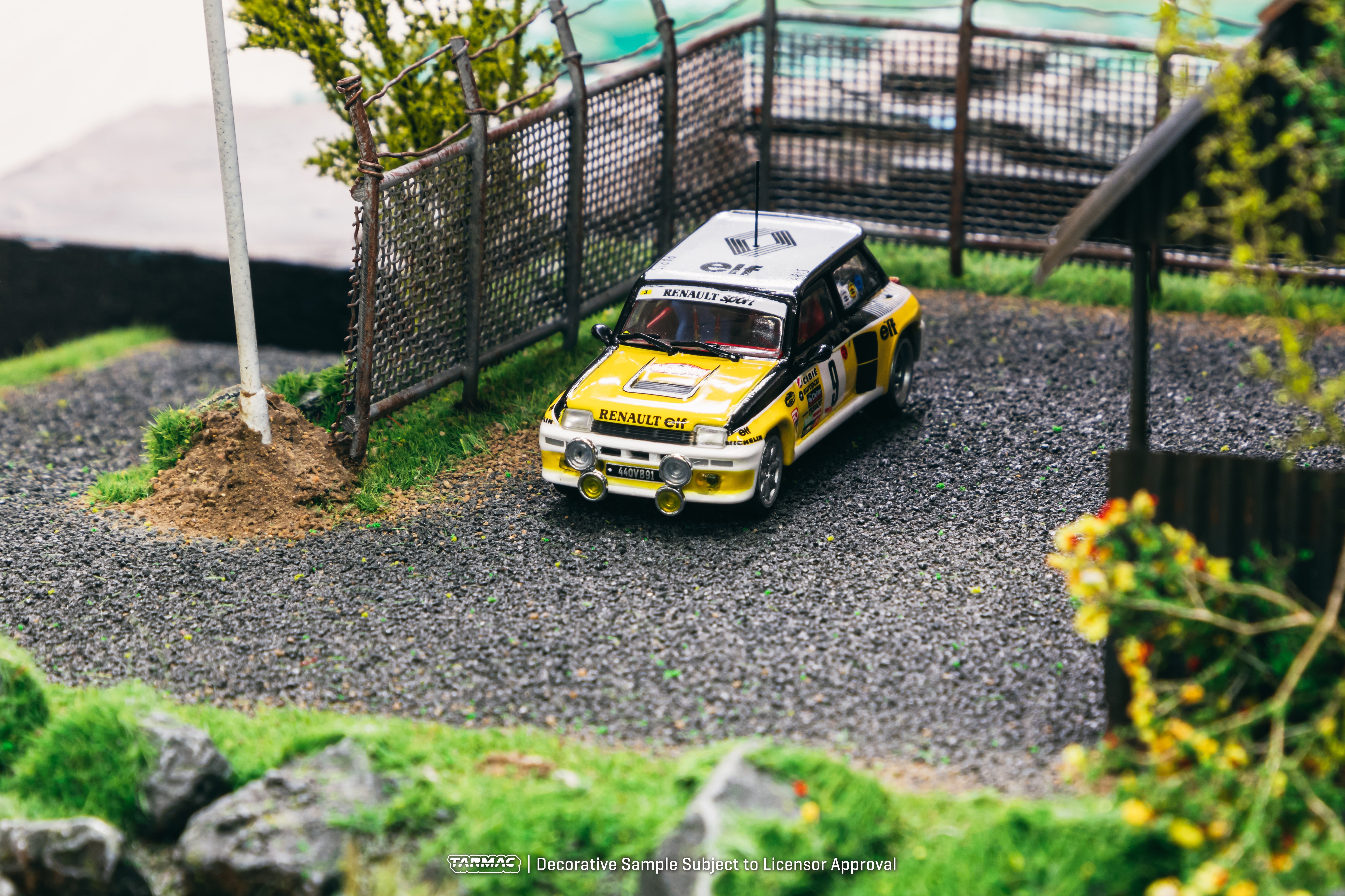 1/64 Renault 5 Turbo Monte Carlo Rally 1981 #9 Winner - Tarmac Works HOBBY64