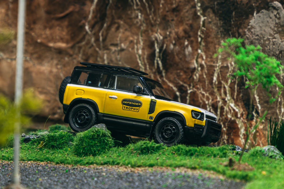 1/64 Land Rover Defender 90 Trophy Edition - Tarmac Works GLOBAL64