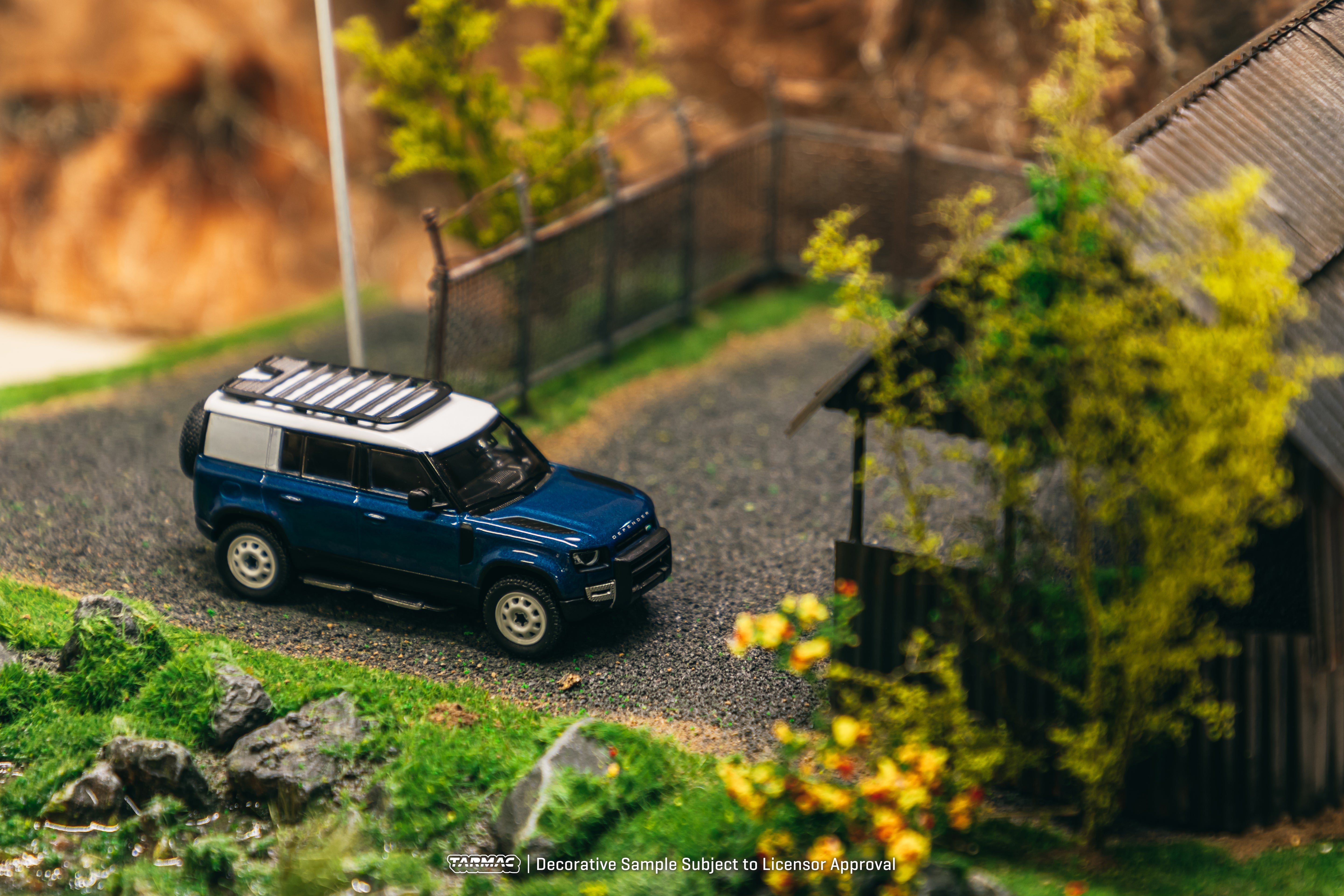 1/64 Land Rover Defender 110 Blue - Tarmac Works GLOBAL64