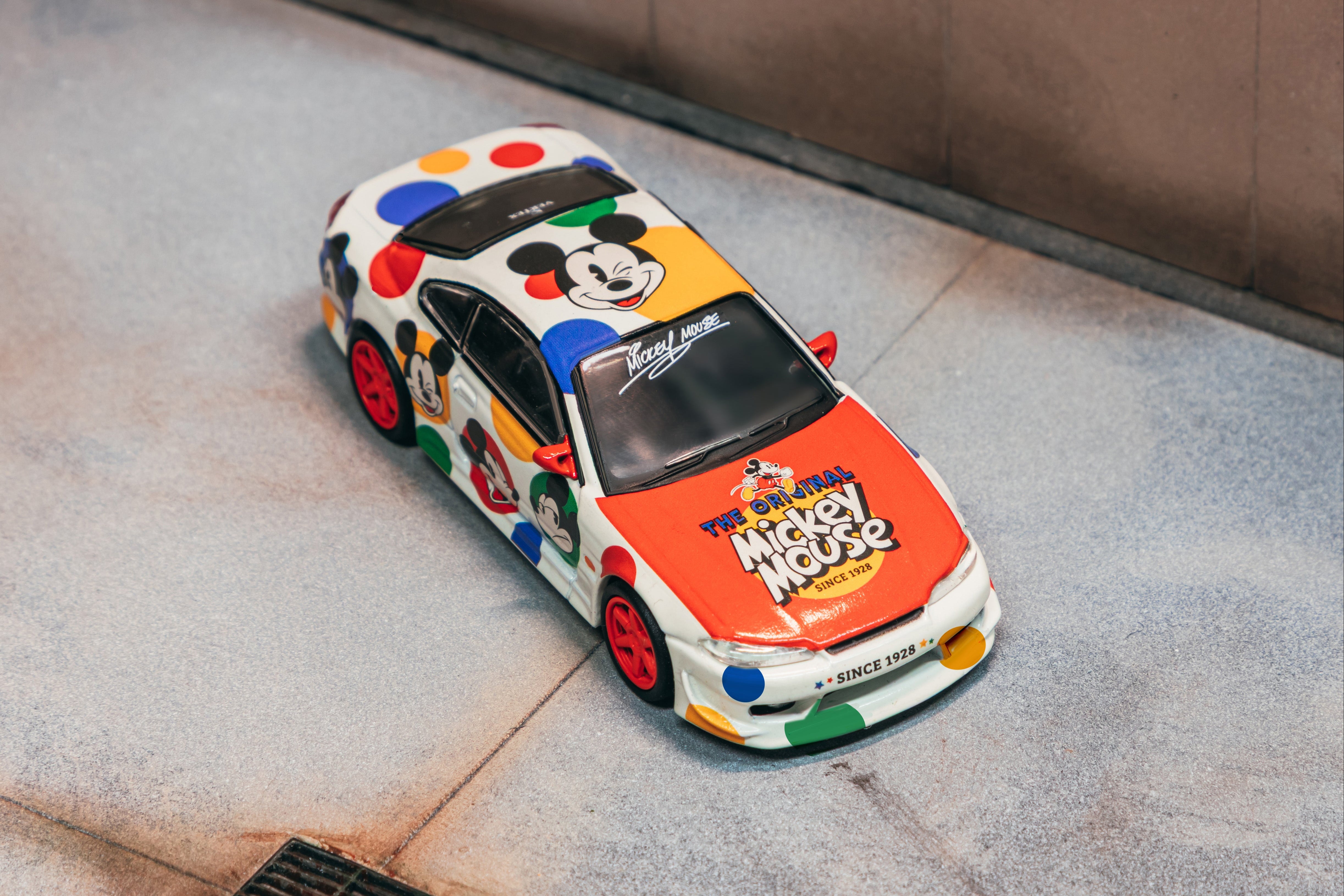 1/64 VERTEX Silvia (S 15) Mickey Mouse - Tarmac Works GLOBAL64