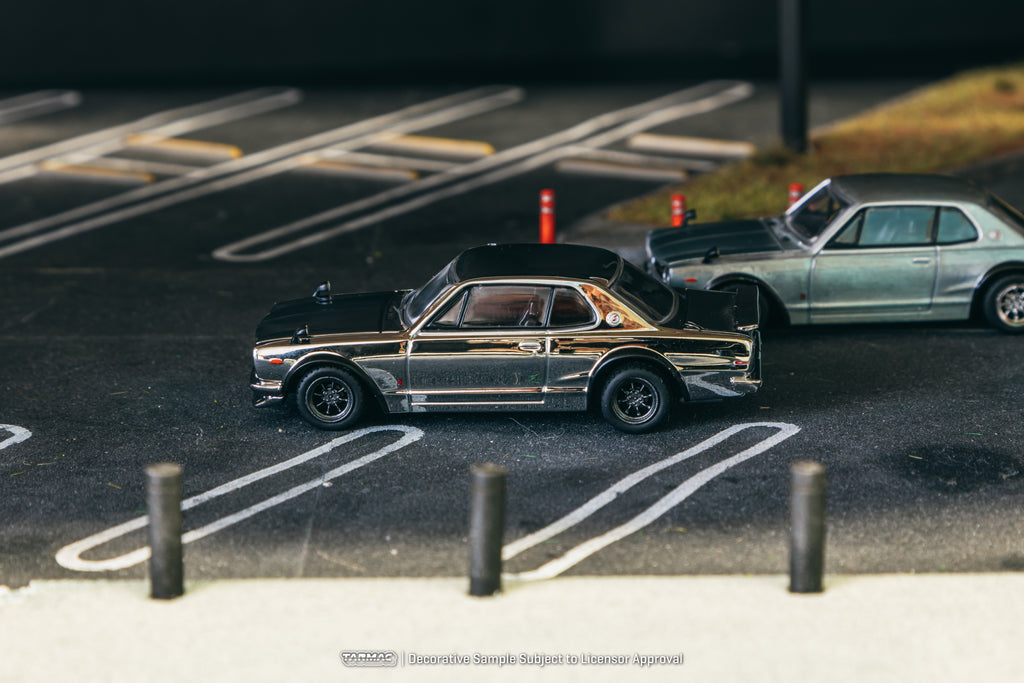 Tarmac Works 1/64 Skyline HT 2000GT-R Silver Chrome - Japan Special Edition - GLOBAL64