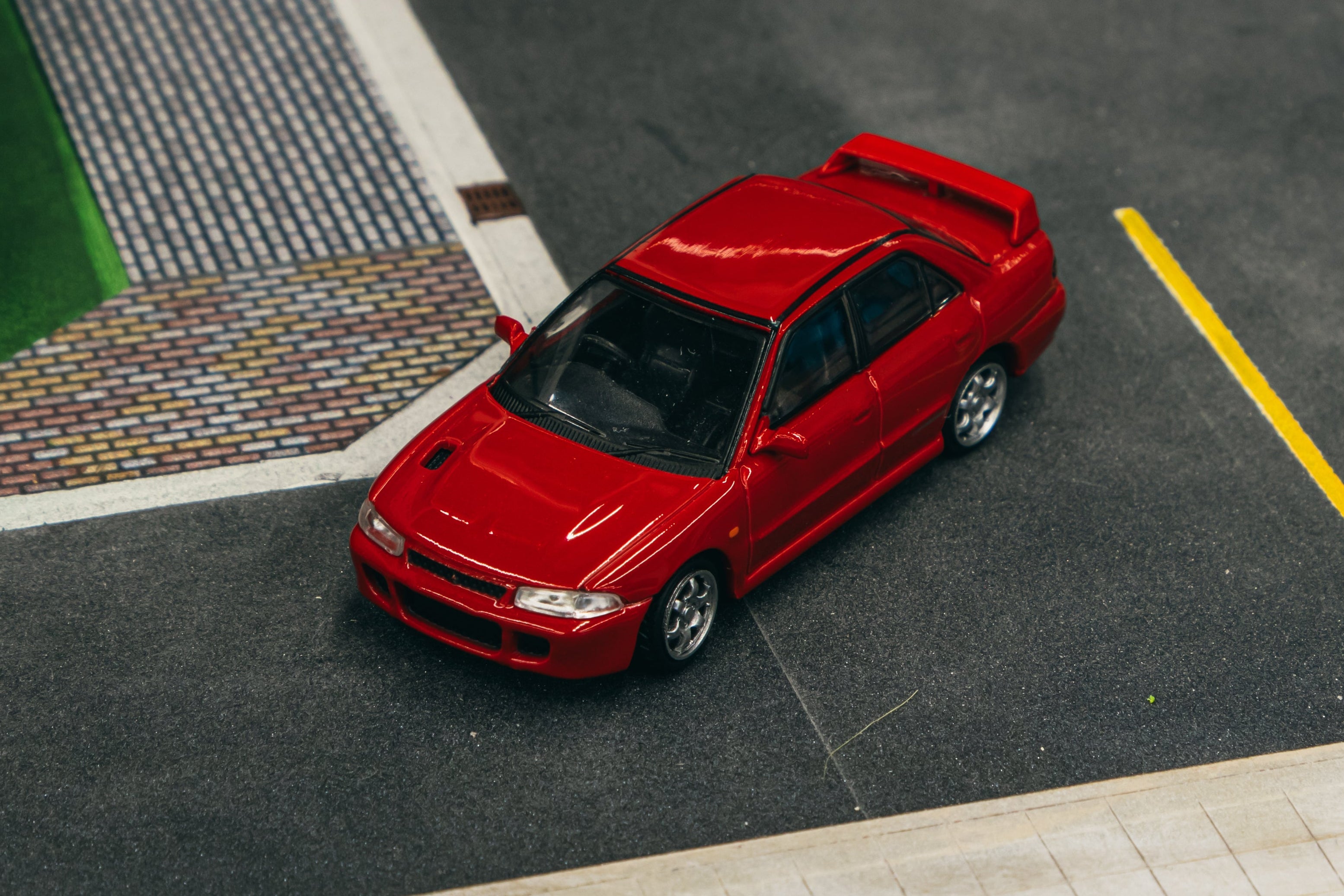 1/64 Mitsubishi Lancer GSR Evolution Red - Tarmac Works GLOBAL64