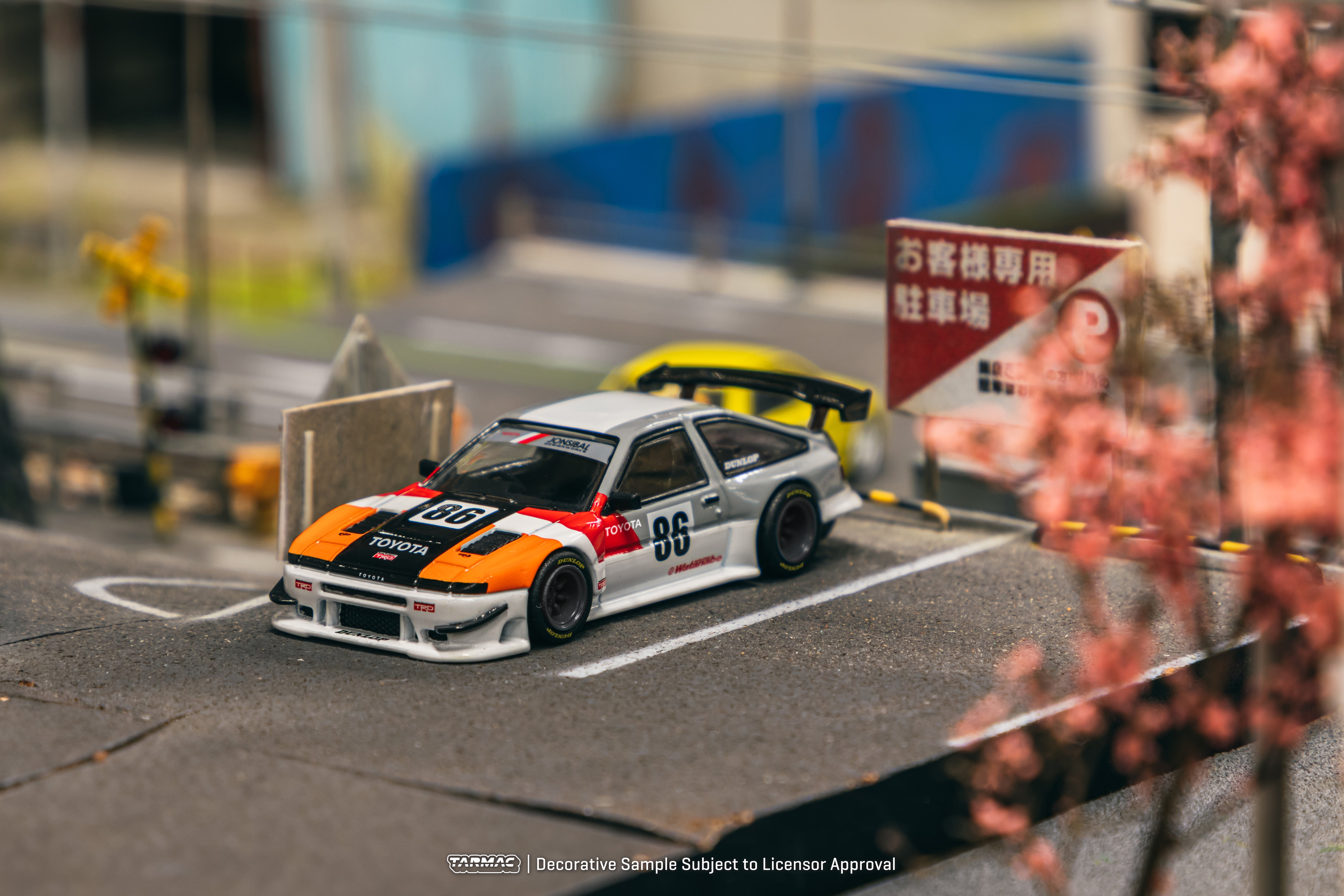 1/64 Toyota Sprinter Trueno AE86 Widebody TRD - Tarmac Works GLOBAL64