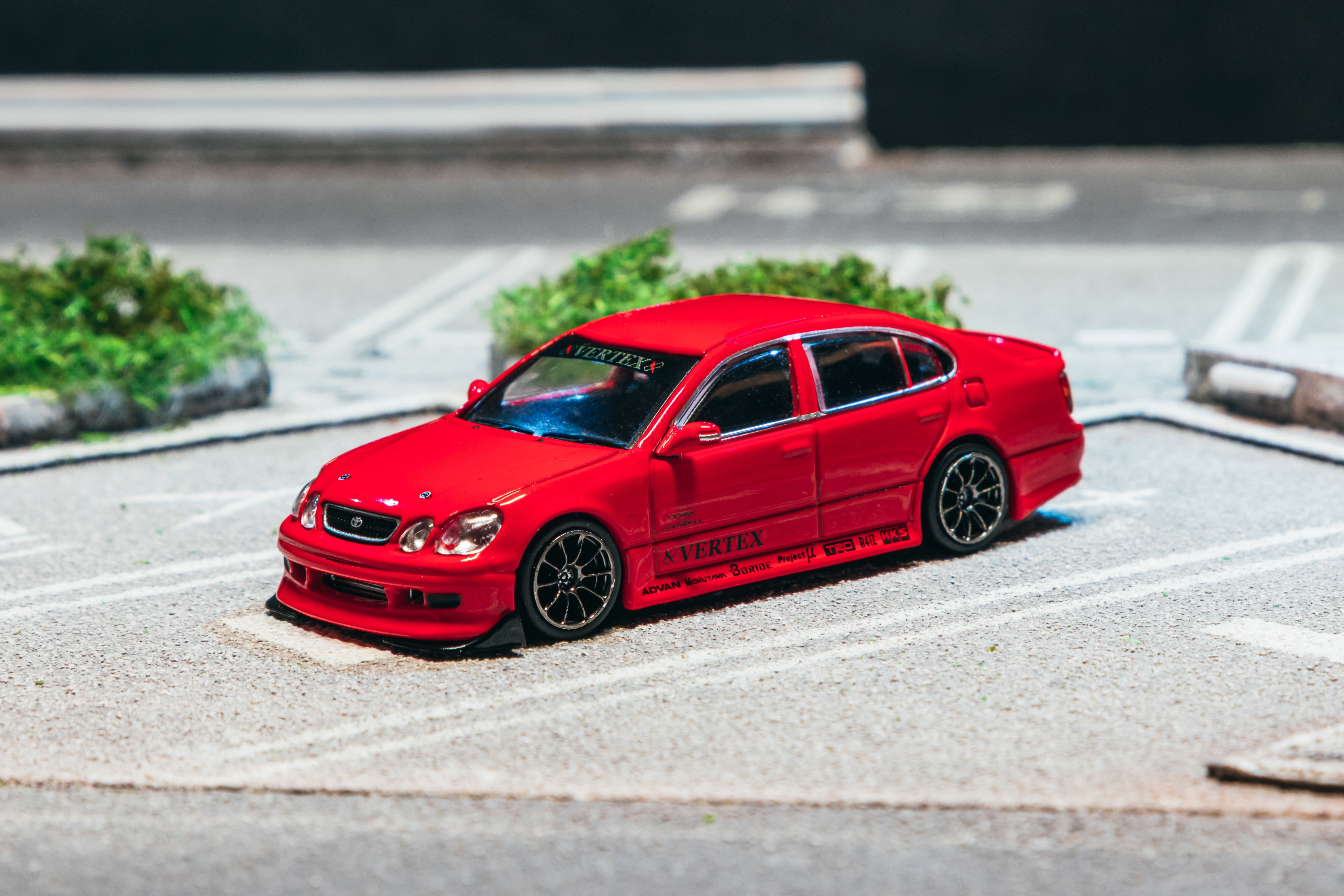 1/64 VERTEX Toyota Aristo JZS161 Red with Tarmac Cards - Tarmac Works GLOBAL64