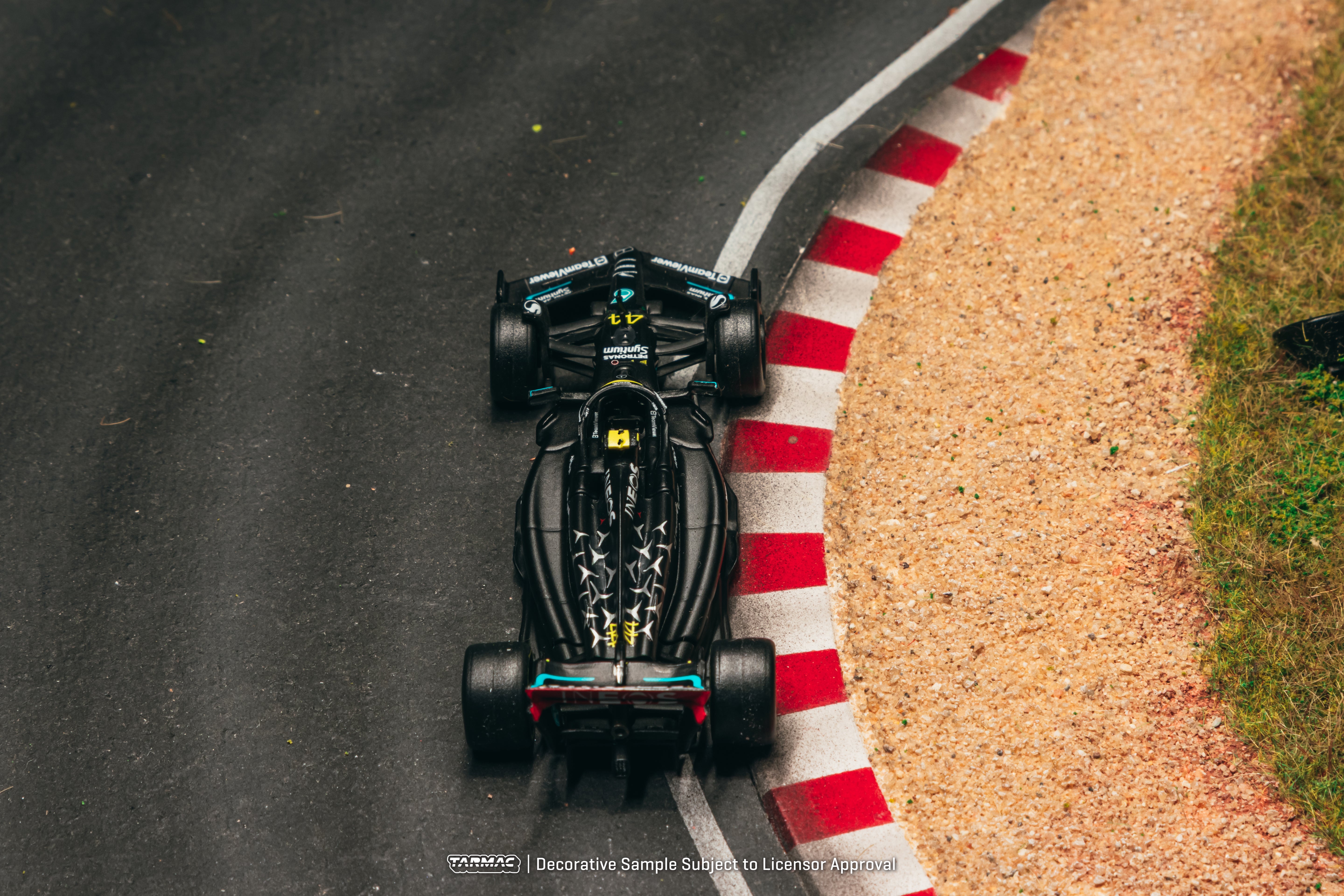 1/64 Mercedes-AMG F1 W14 E Performance Italian Grand Prix 2023 #44 Lewis Hamilton - Tarmac Works x iXO Models GLOBAL64