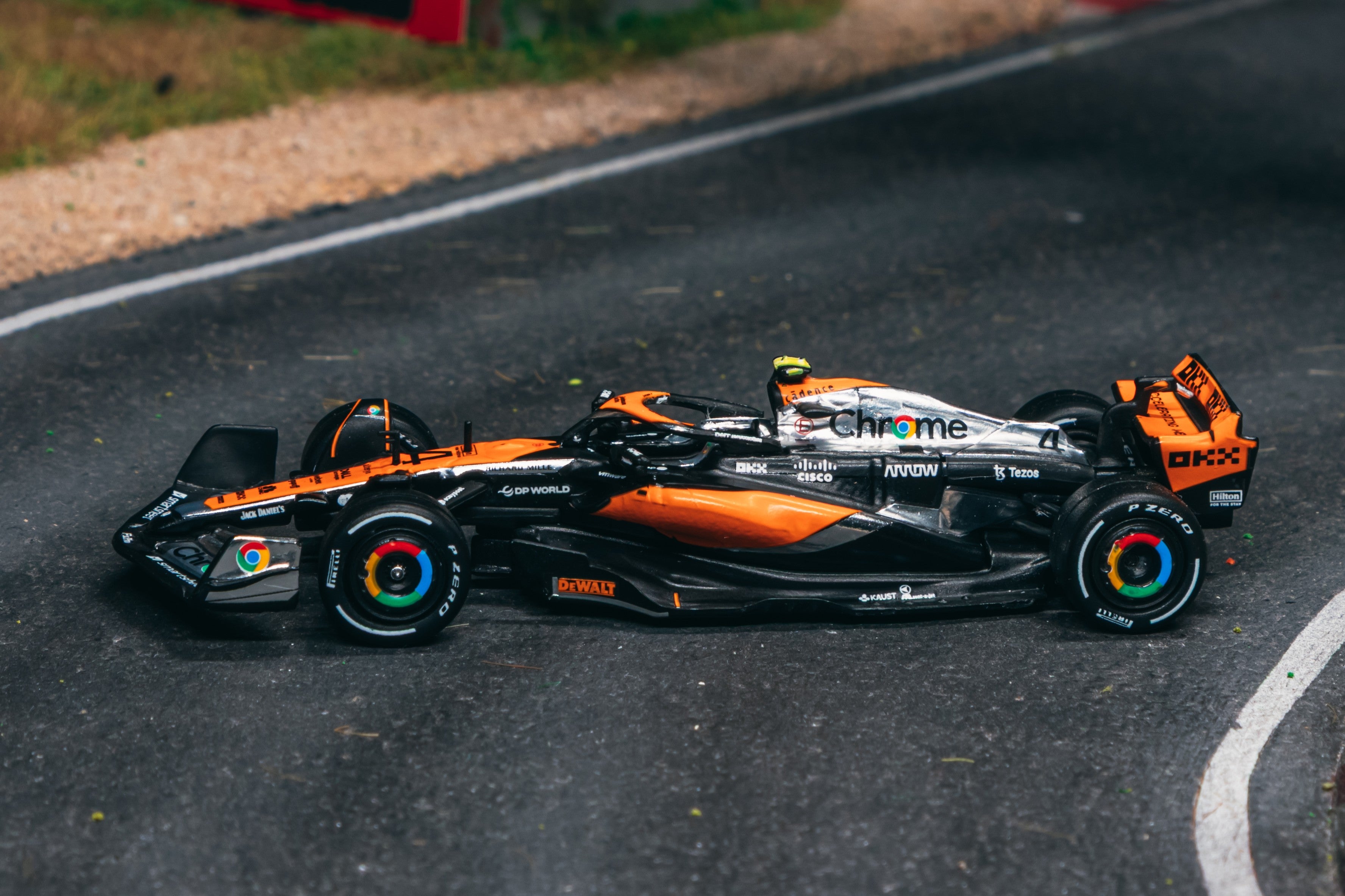 MCワークス セブンマイルズ 846CR 1/64 McLaren MCL60 British Grand Prix 2023 Lando Norris - Tarmac Works
