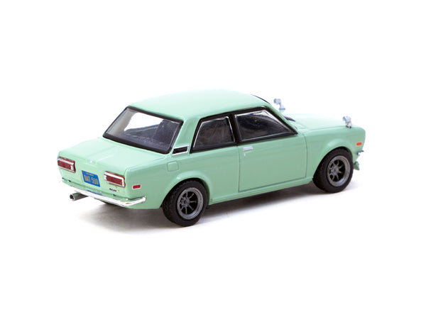 GREENLIGHT 1971 DATSUN #46 & 1971 DATSUN #35 BRE CHROME