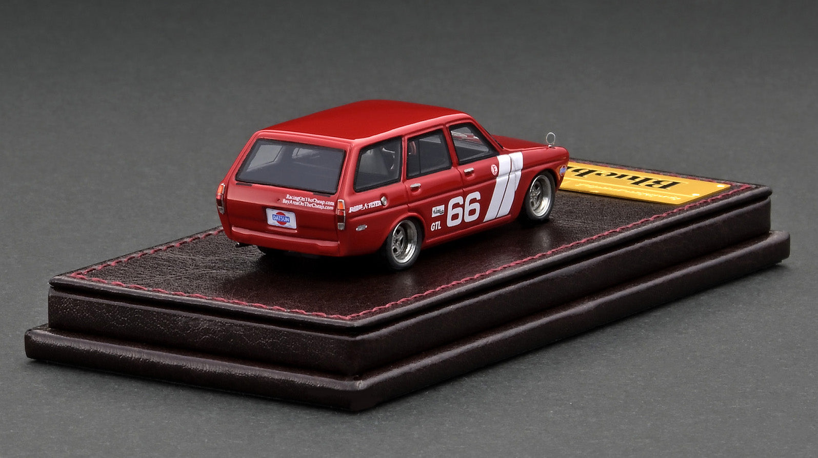 1/64 Datsun Bluebird (510) Wagon Red - Ignition Model