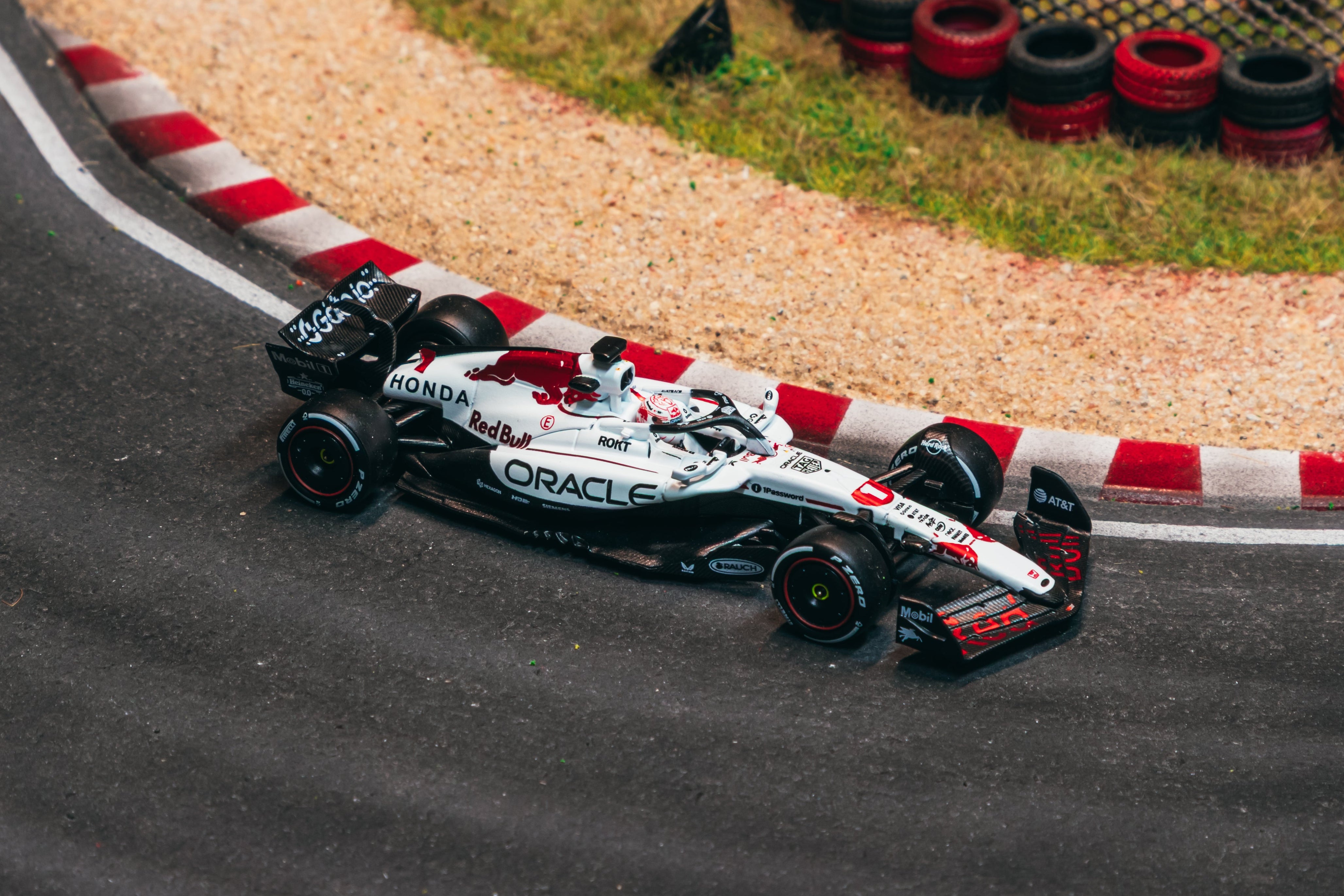 Minichamps 1/64 Oracle Red Bull Racing RB21 Max Verstappen - Winner Japanese GP 2025