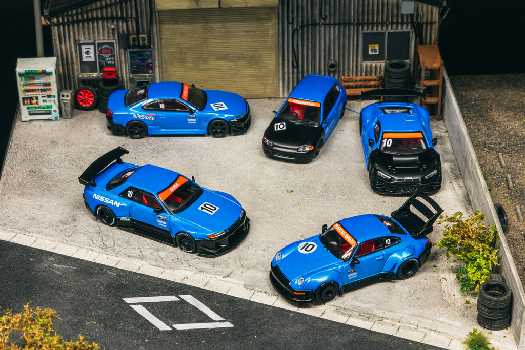 Tarmac Works 10th Anniversary Box Set with Tarmac Cards