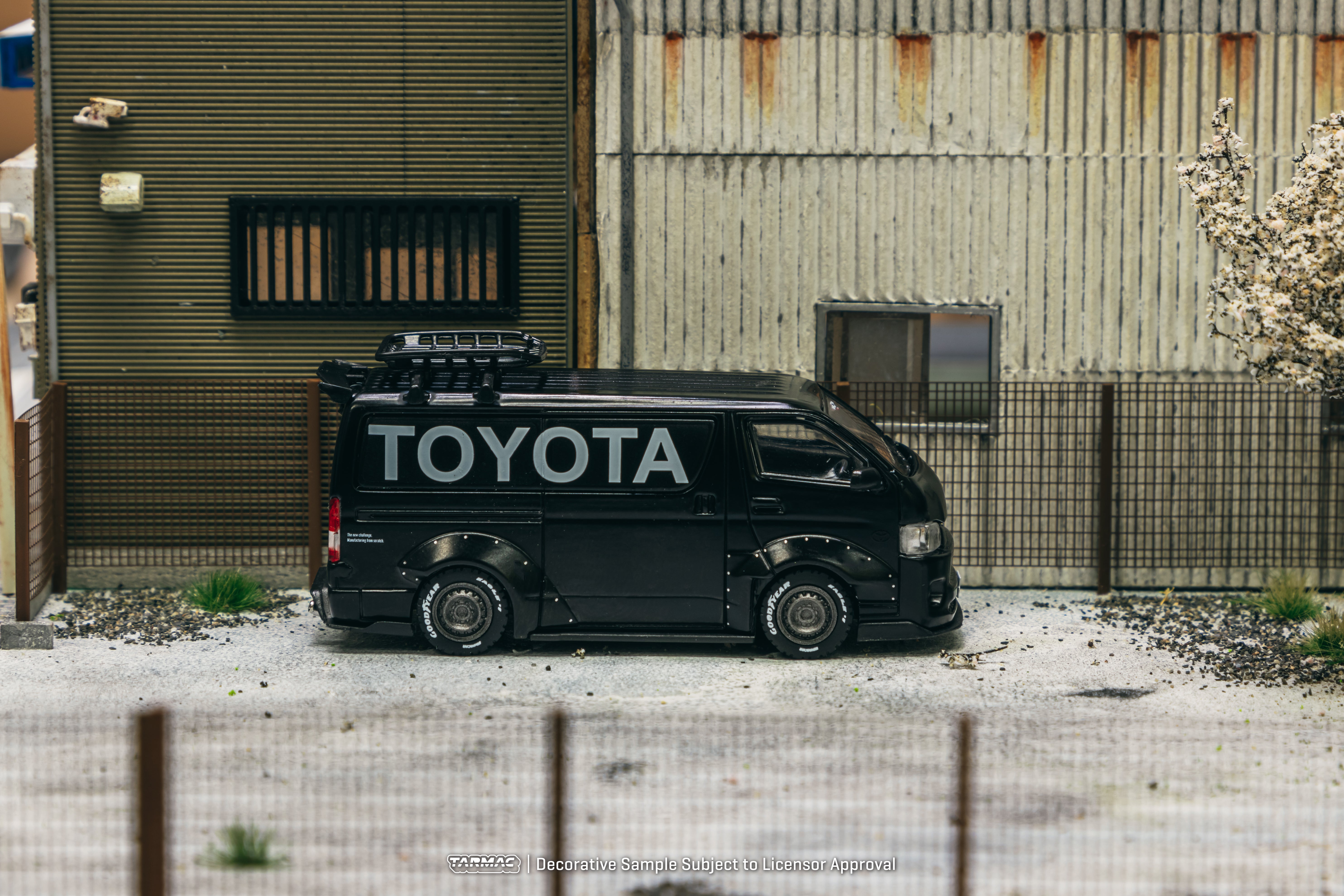 ミニカー Toyota Hiace Widebody Tarmac 1/64 Toyota Hiace Widebody Toyo Tires - Tarmac Works HOBBY64