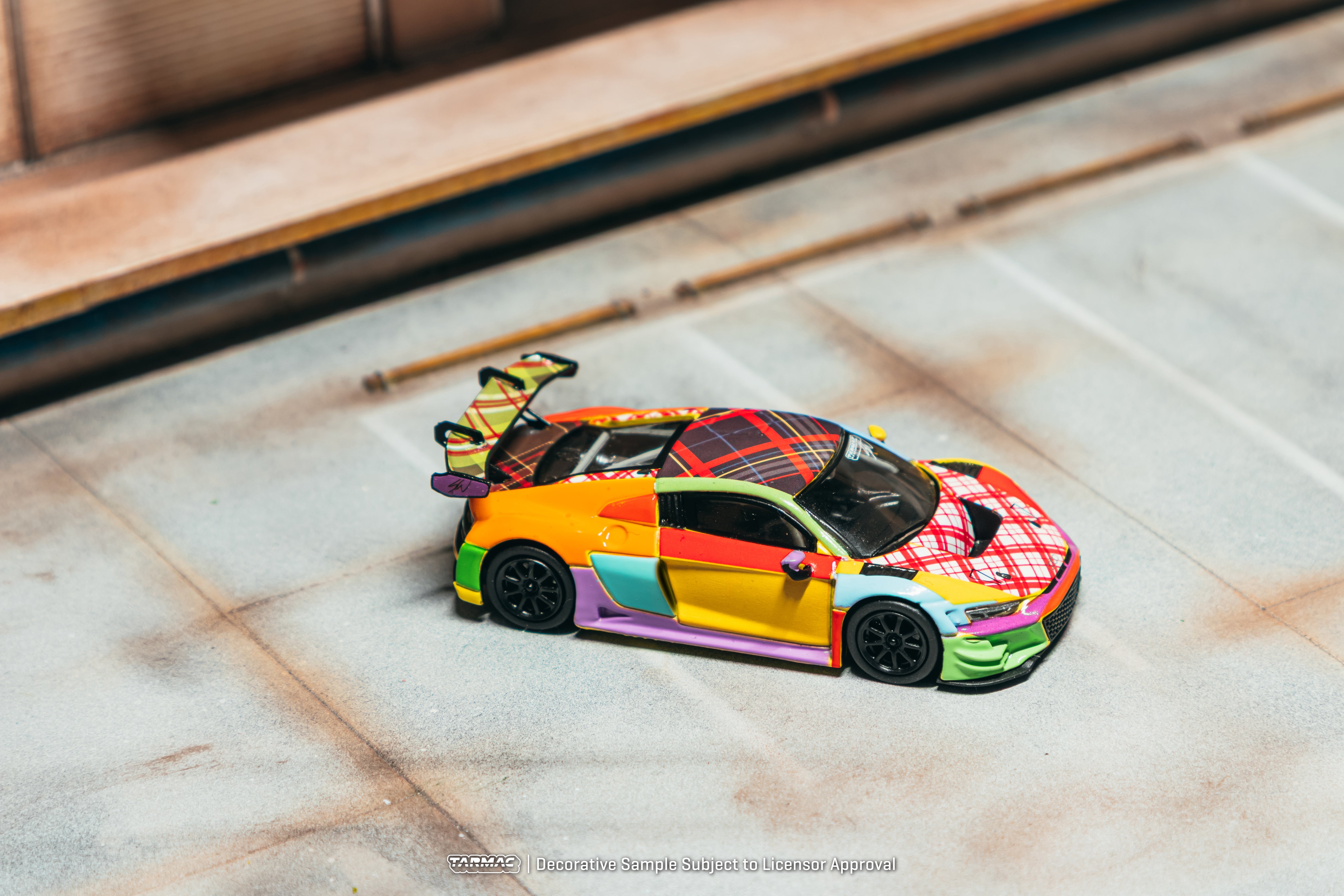 ローカルモーション ボディボード CS-95 クラウディアサントスモデル 1/64 Audi R8 LMS GT3 evo II Sean Wotherspoon Special Edition