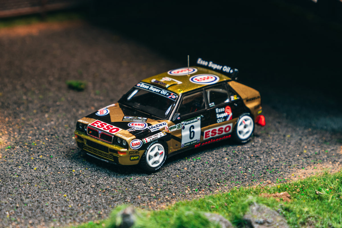1/64 Lancia Delta HF Integrale ECR Piancavallo Rally 1993 #6 Winner - Tarmac Works HOBBY64