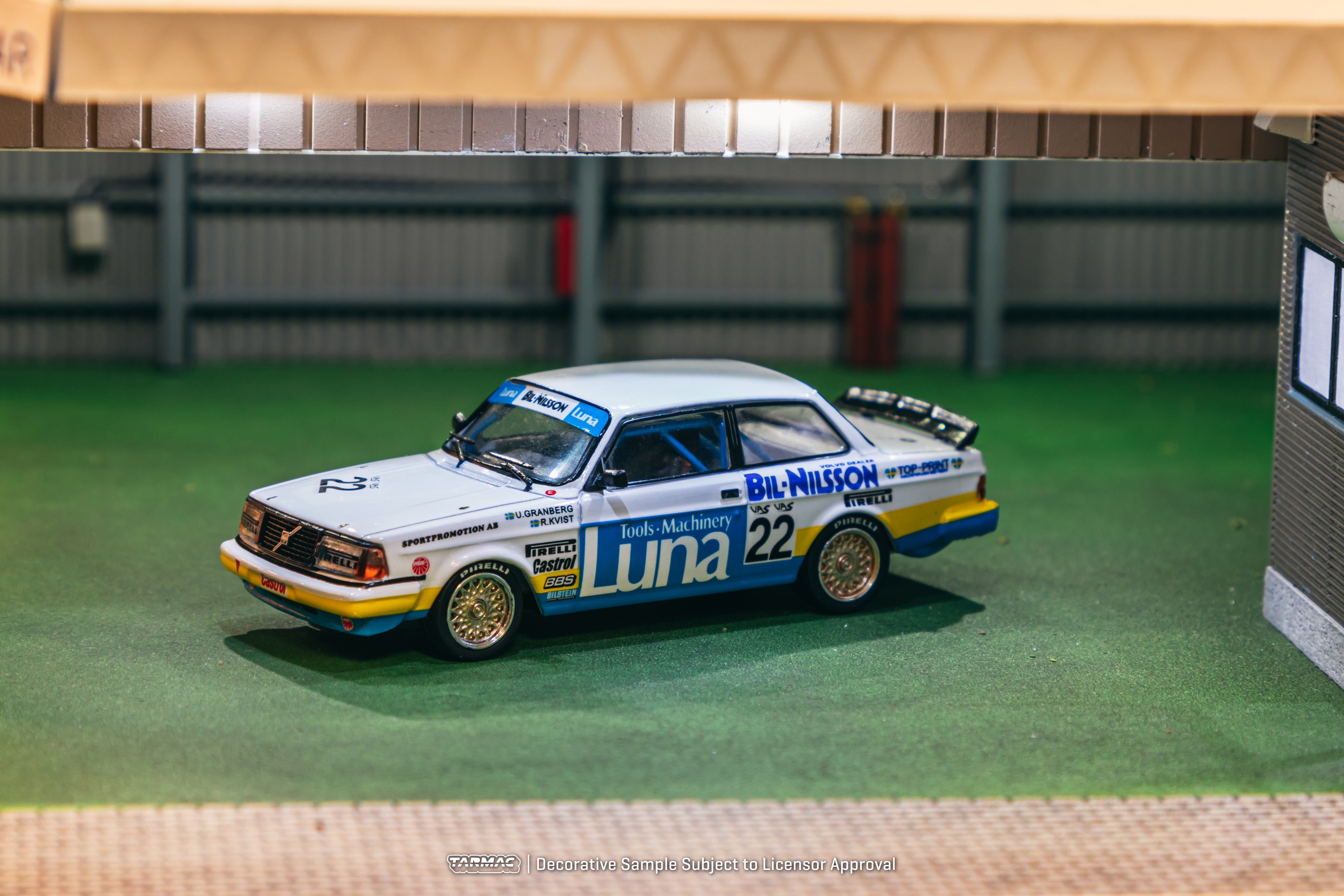 1/64 Volvo 240 Turbo ETCC Zolder 1984 Winner Ulf Granberg / Robert L. Kvist #22 - Tarmac Works HOBBY64