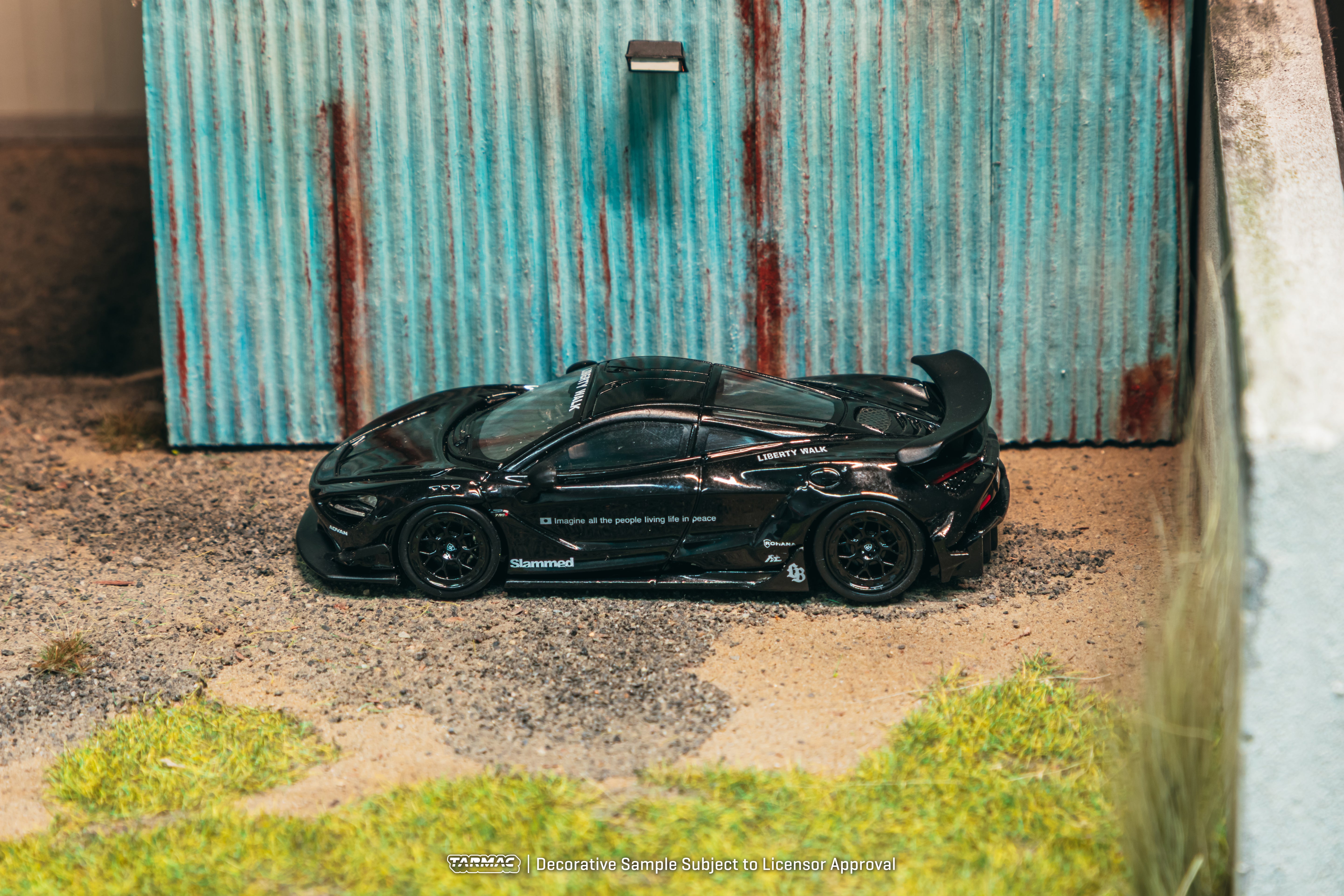 1/64 LB-WORKS 720S Black - Tarmac Works HOBBY64