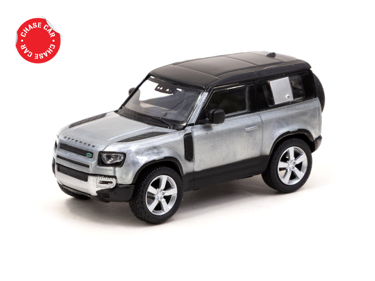 1/64 Land Rover Defender 90 Silver Metallic - Tarmac Works GLOBAL64