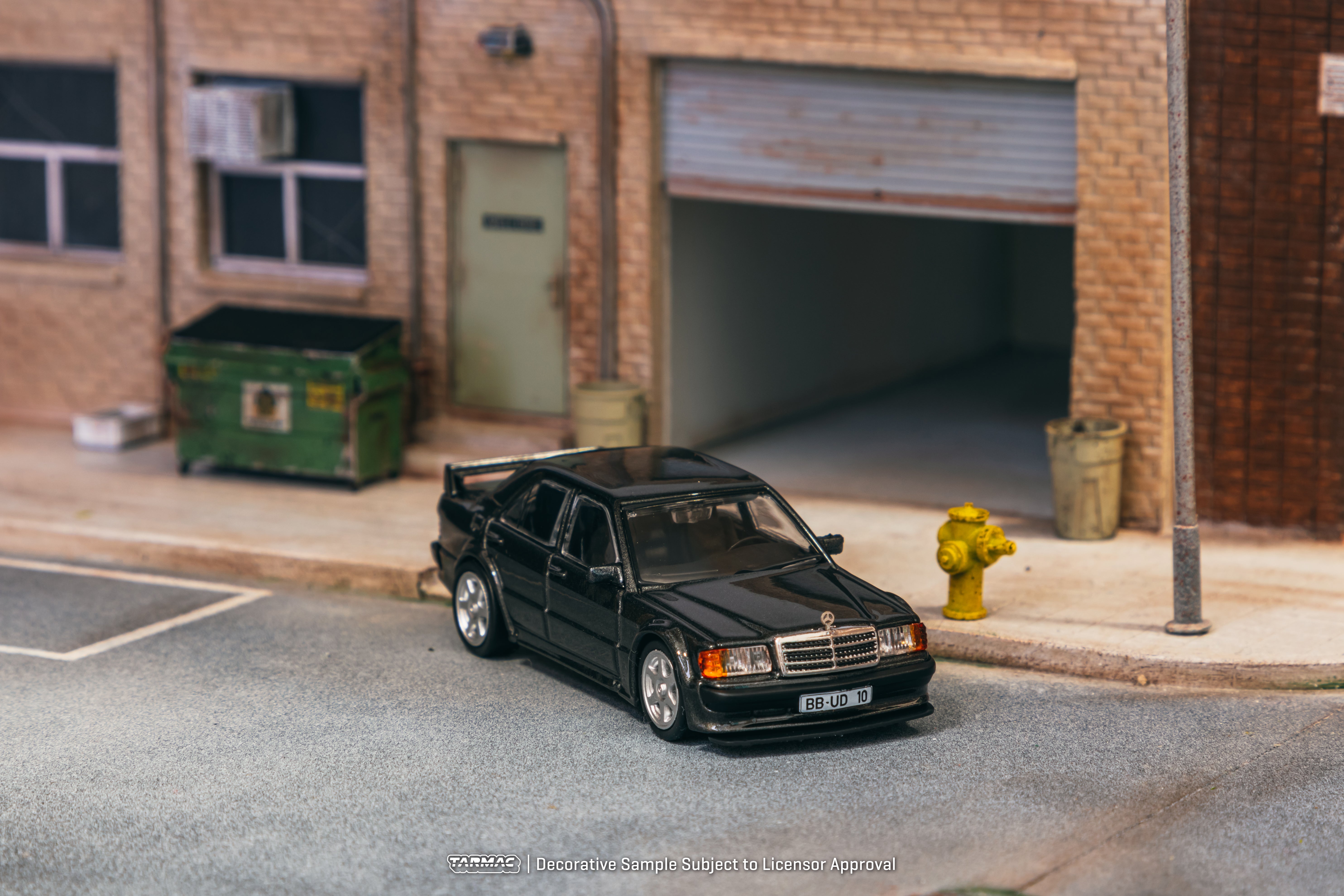 1/64 Mercedes-Benz 190 E 2.5-16 EVO 1 Blue-Black Metallic - Tarmac