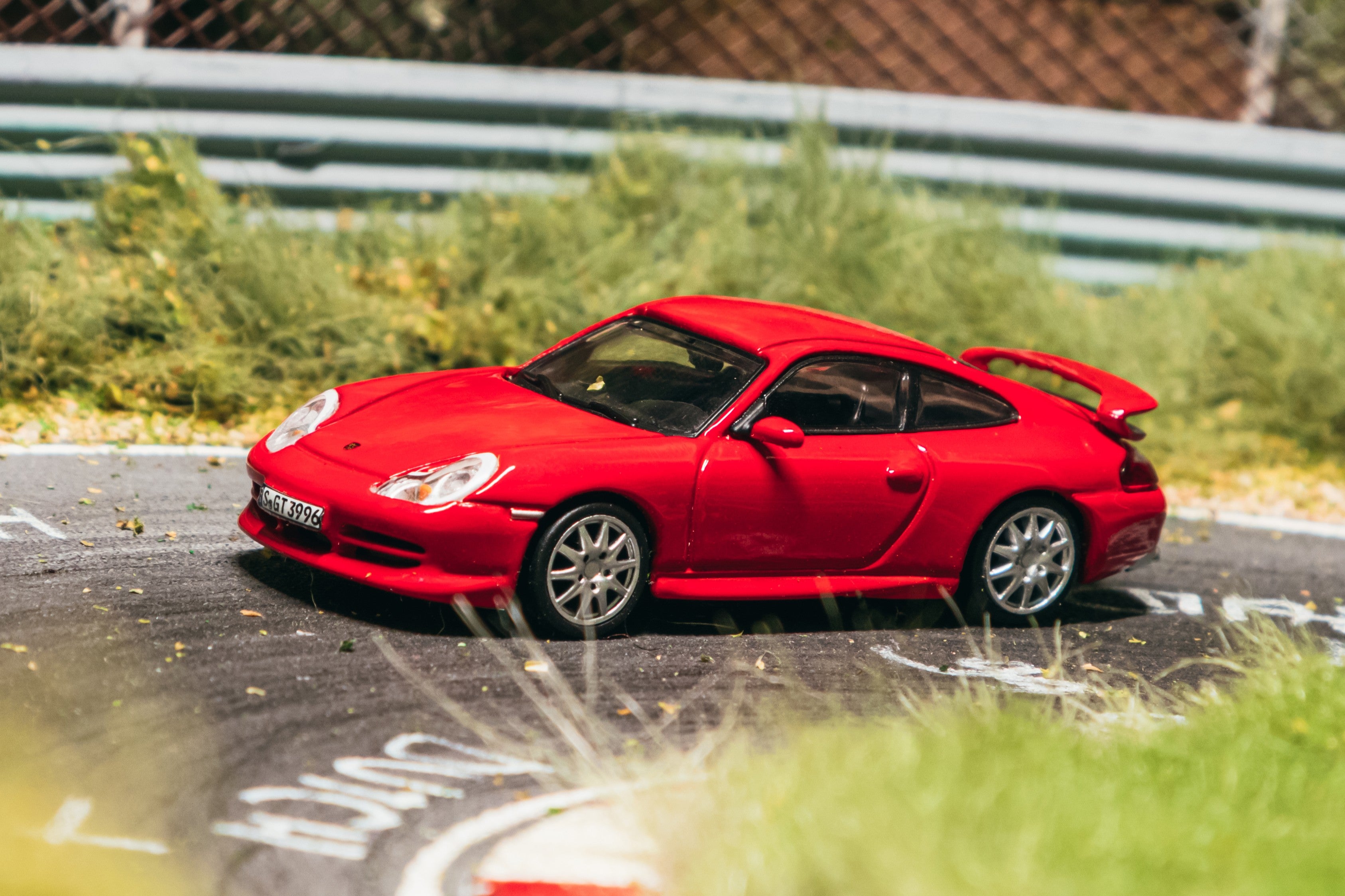 1/64 Porsche 911 GT3 (type 996) Red - Diecast SuperCon Special