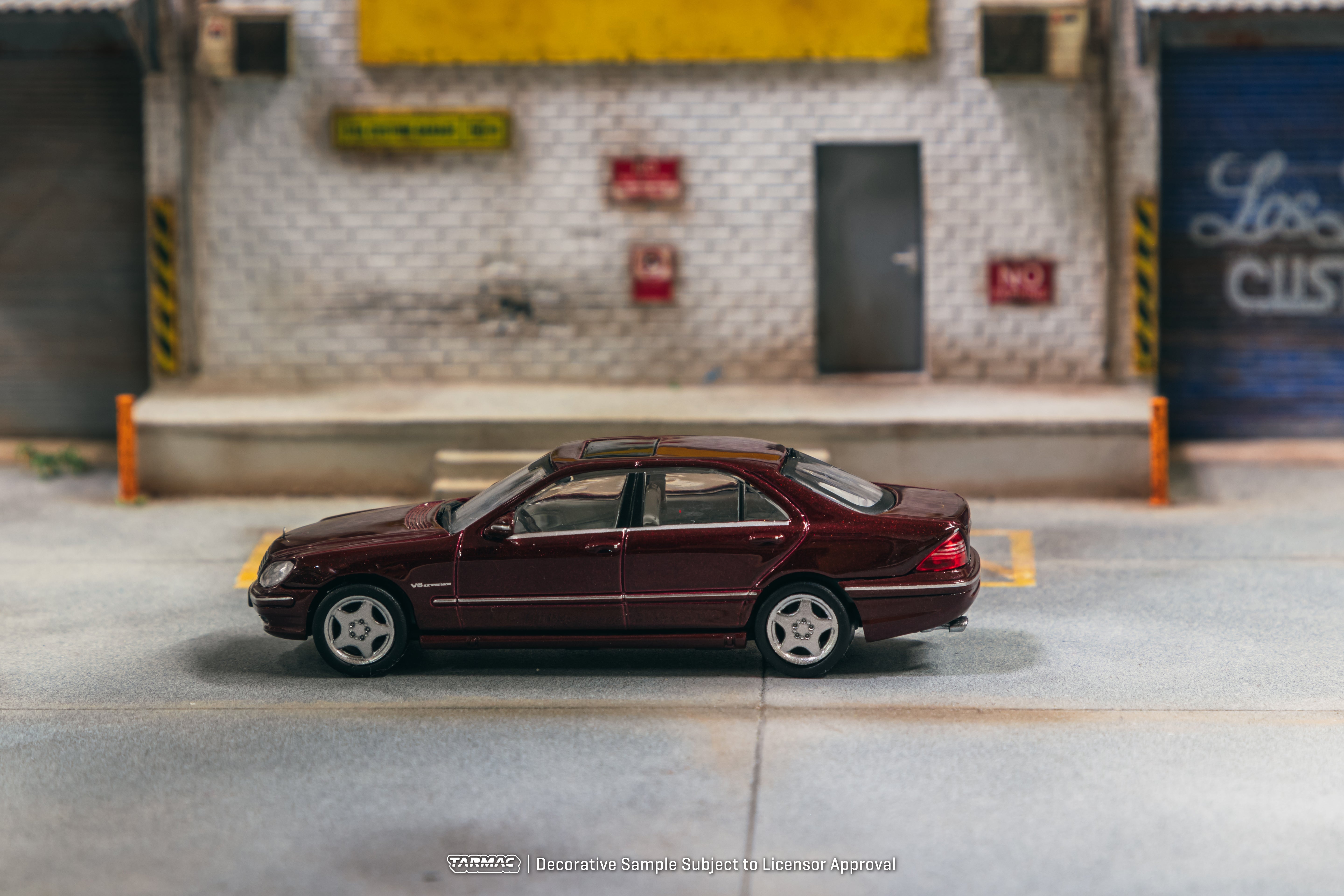 1/64 Mercedes-Benz S 55 AMG Bordeaux Red Metallic -  Tarmac Works GLOBAL64