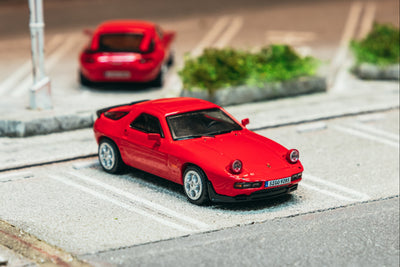 1/64 Porsche 928 S Red - Tarmac Works x iXO Models GLOBAL64