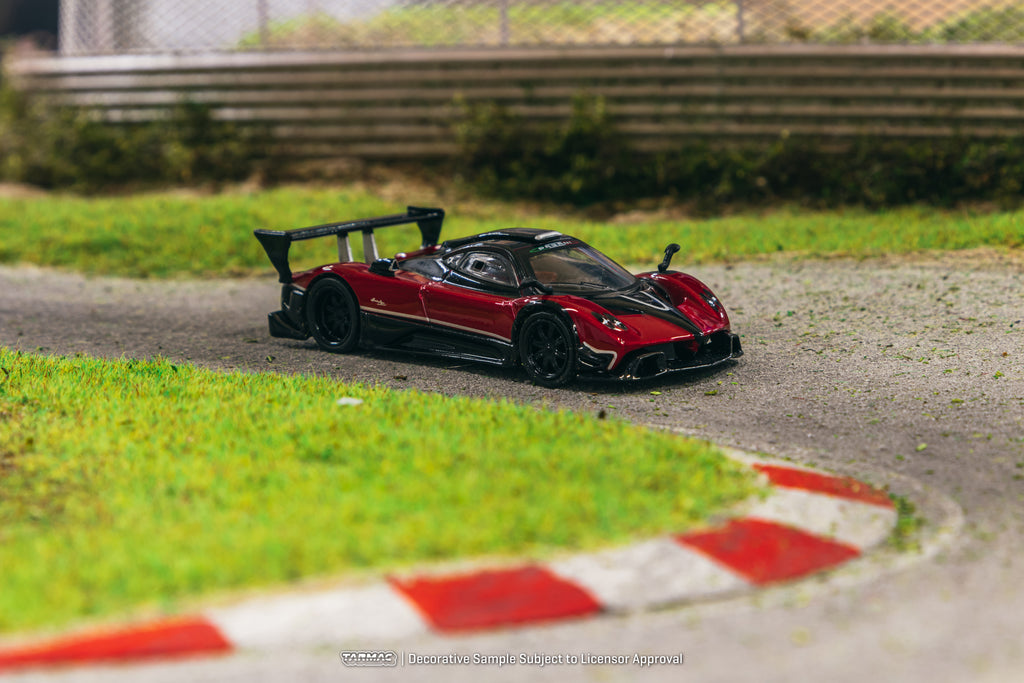 Tarmac Works 1/64 Pagani Zonda R Rosso Dubai  - GLOBAL64