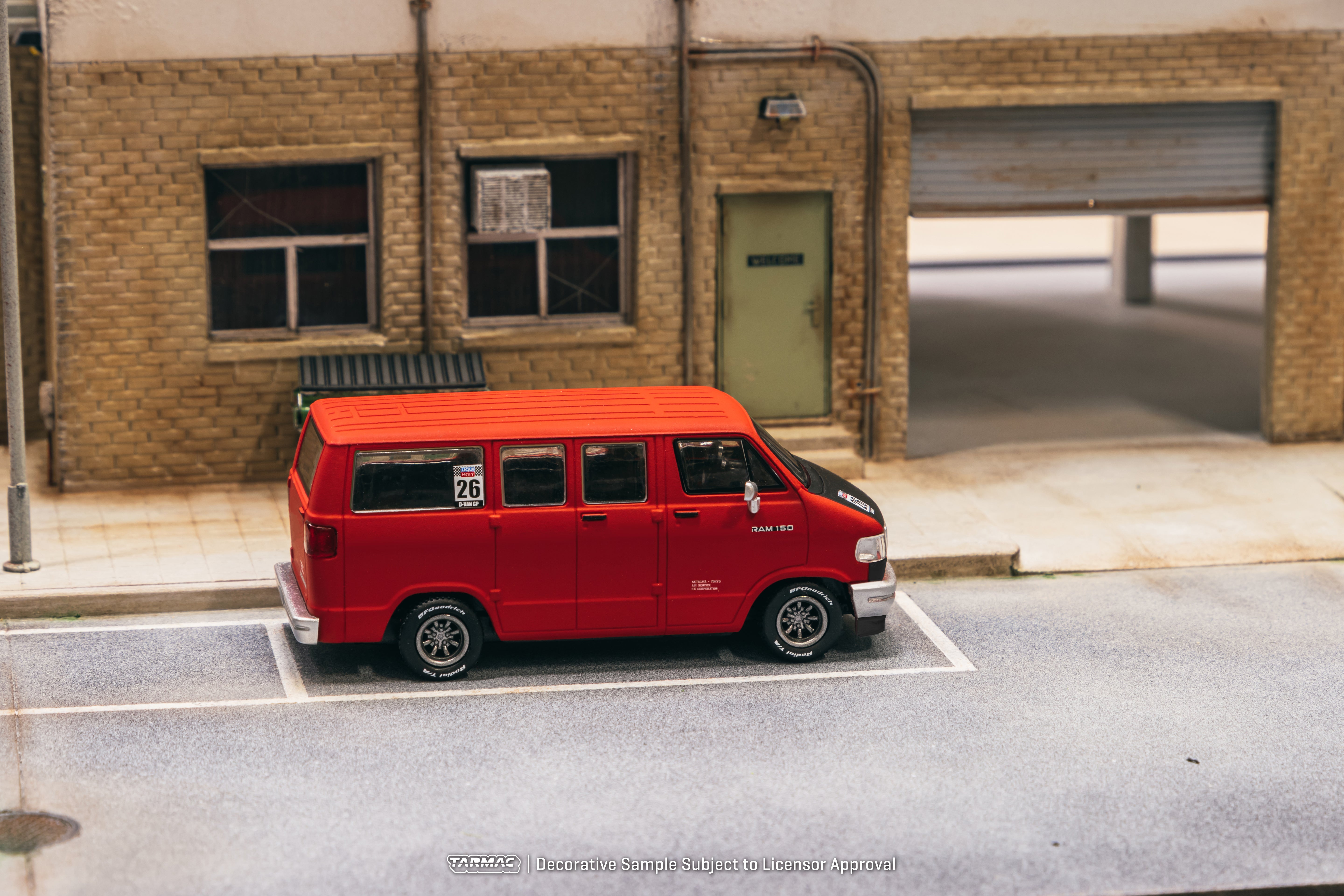 1/64 Dodge Van Red - Tarmac Works GLOBAL64