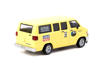 1/64 Dodge Van Yellow - Tarmac Works GLOBAL64