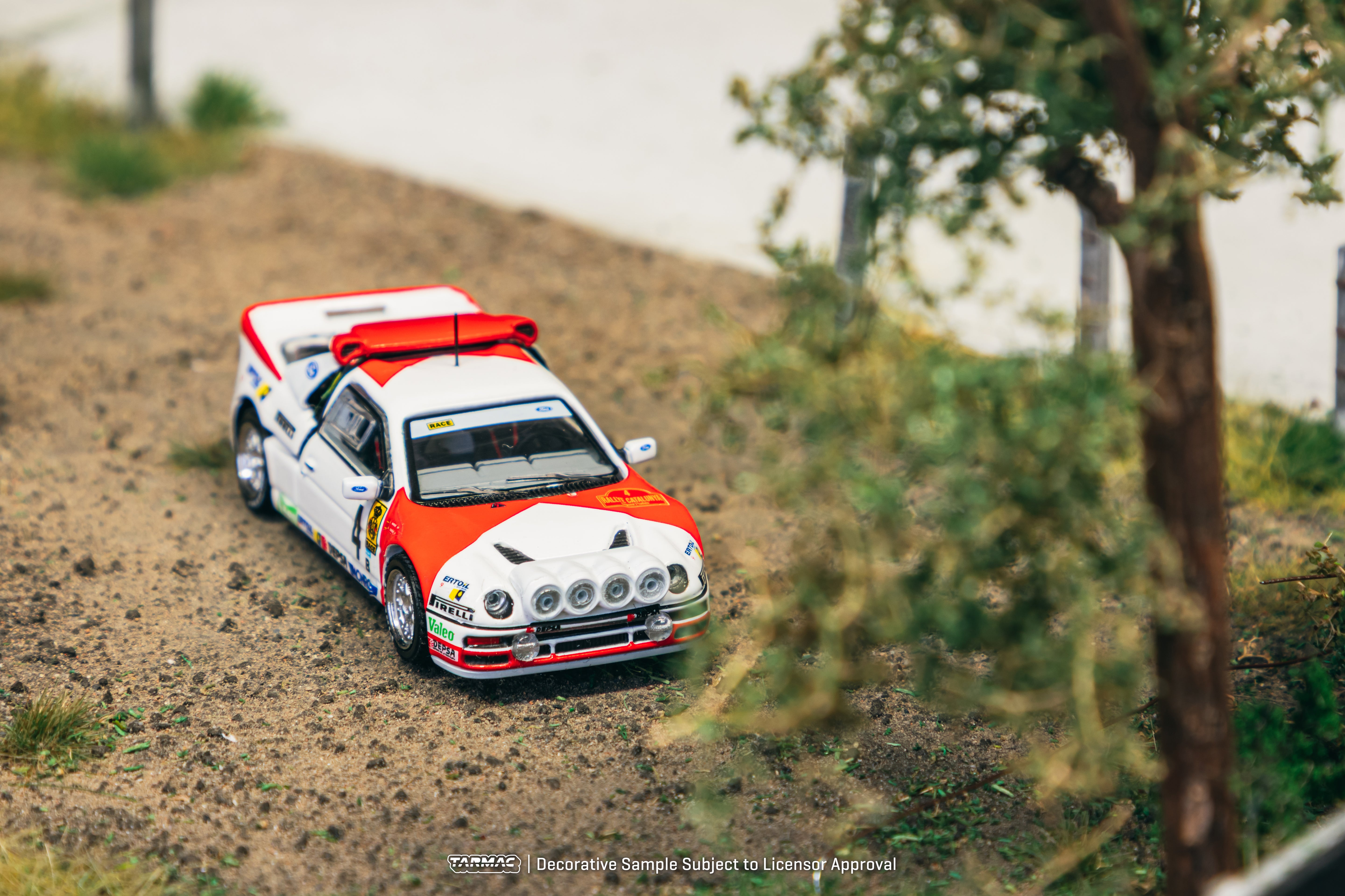 1/64 Ford RS200 Rallye Catalunya 1986 #04 - Tarmac Works HOBBY64+