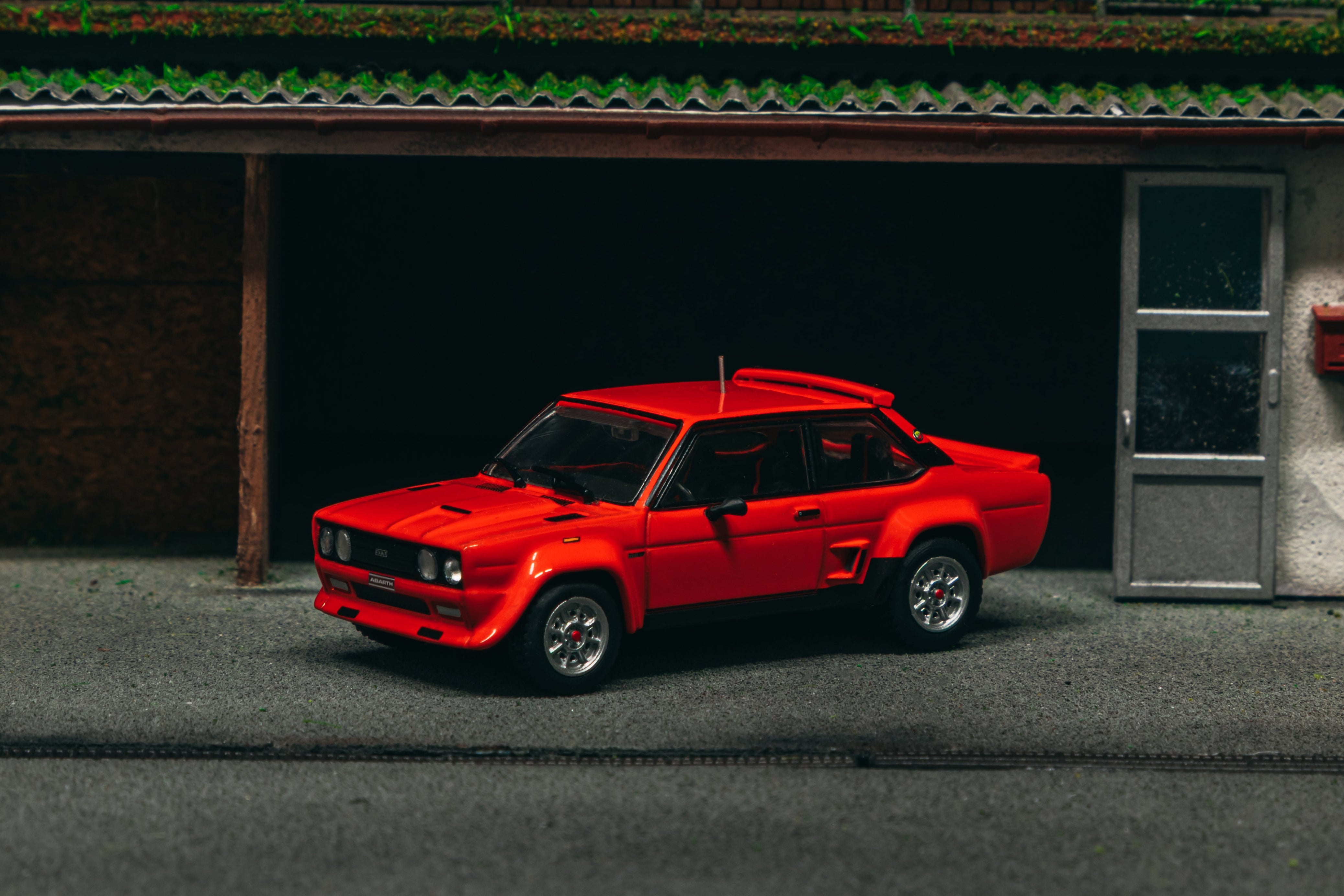 1/64 FIAT 131 ABARTH Rally Stradale Red - Tarmac Works ROAD64