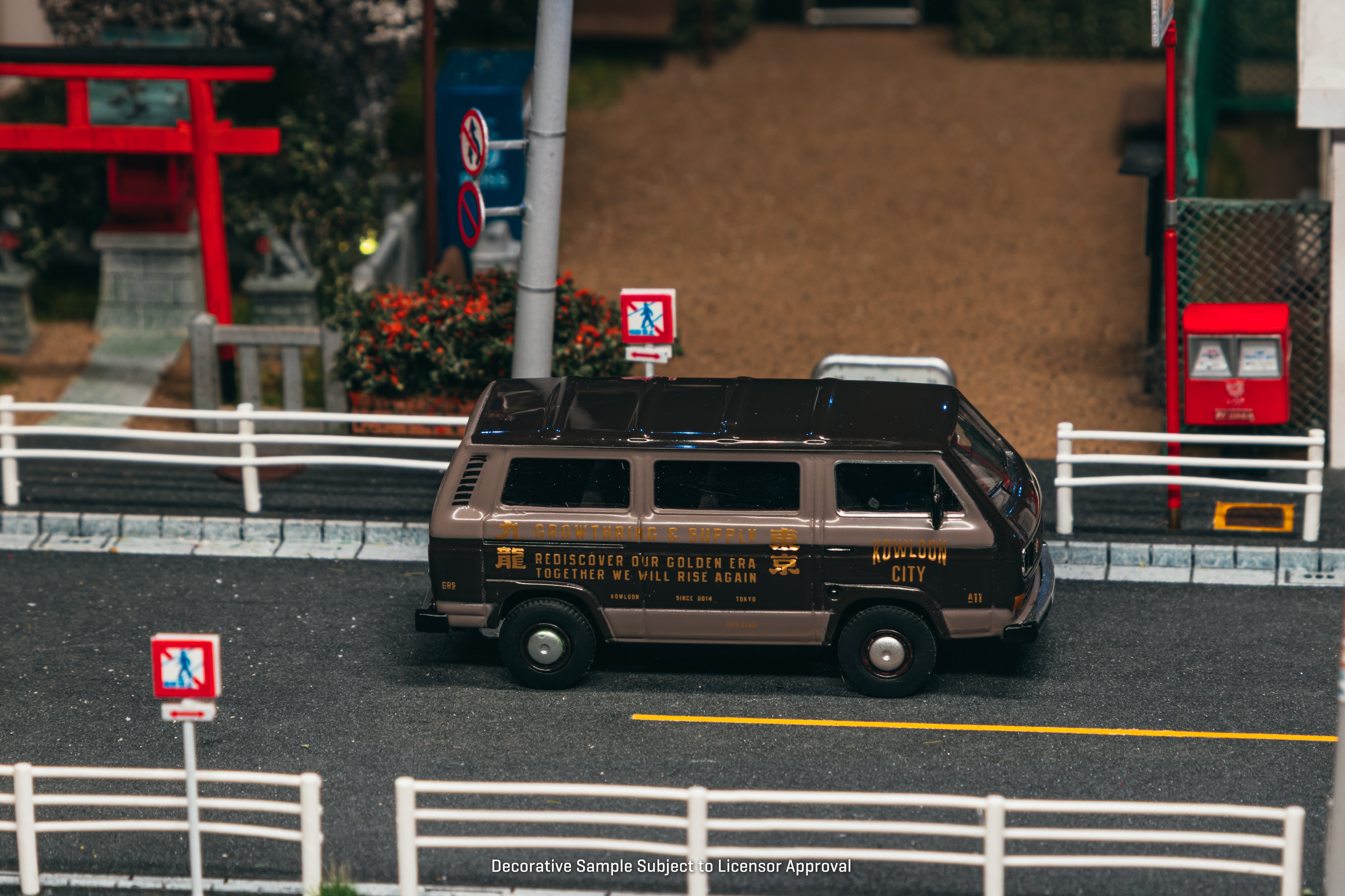 1/64 Volkswagen T3 Van GRS - Schuco x Tarmac Works COLLAB64