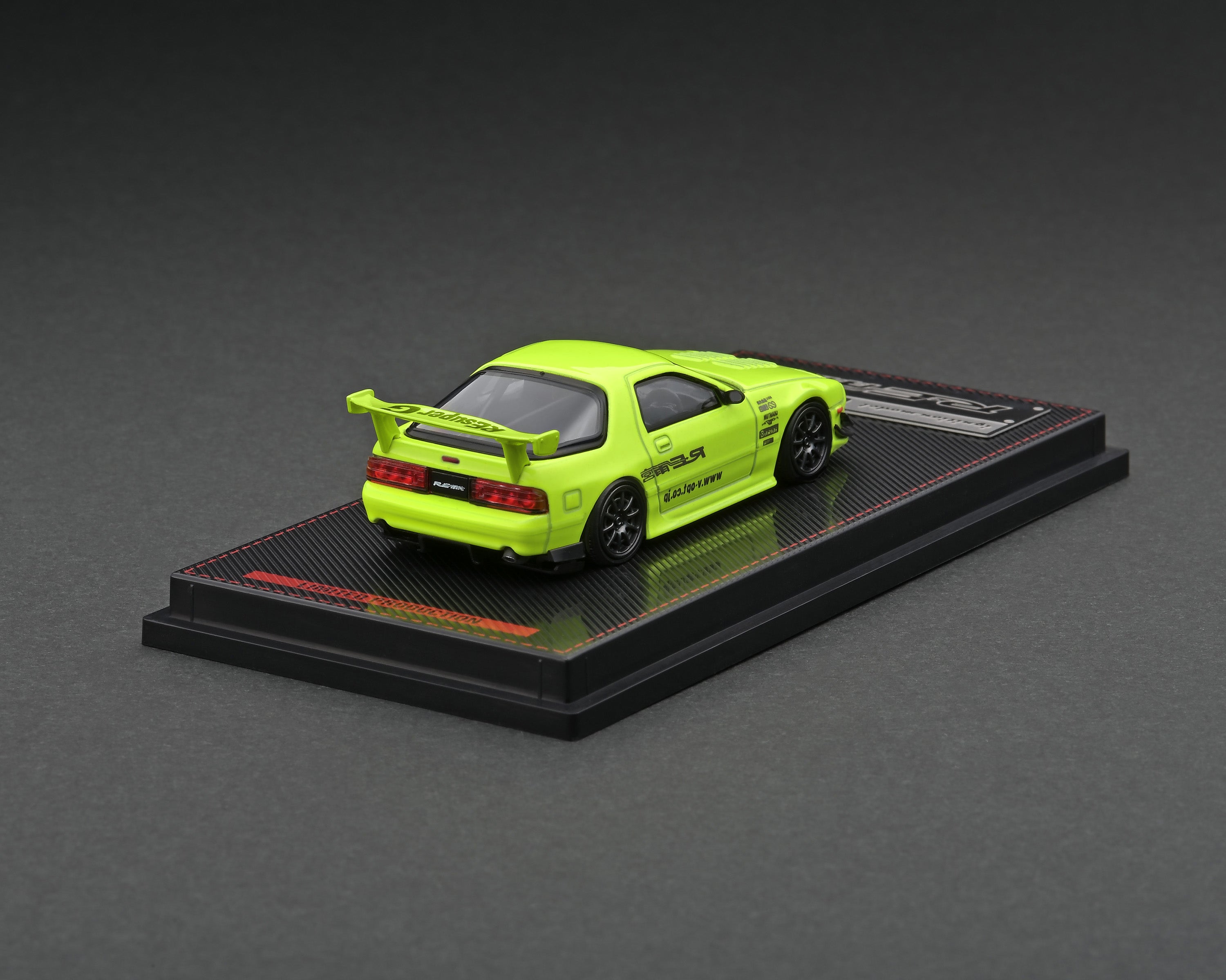 ignition model RX-7 FC3S RE雨宮 1/64 Ignition Model 1:64 Mazda RX-7 (FC3S) RE Amemiya in Matte Pearl