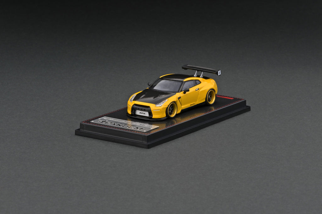 Ignition Model 1/64 PANDEM R35 GT-R Yellow Metallic