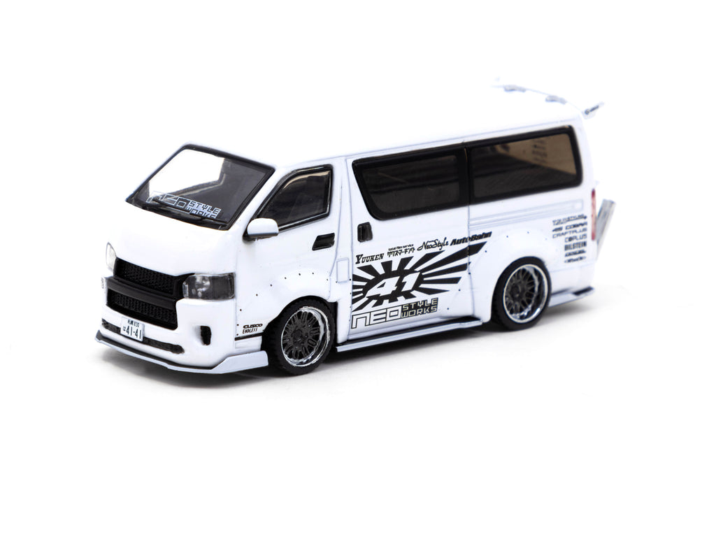 Tarmac Works 1/64 Toyota Hiace Widebody White - HOBBY64