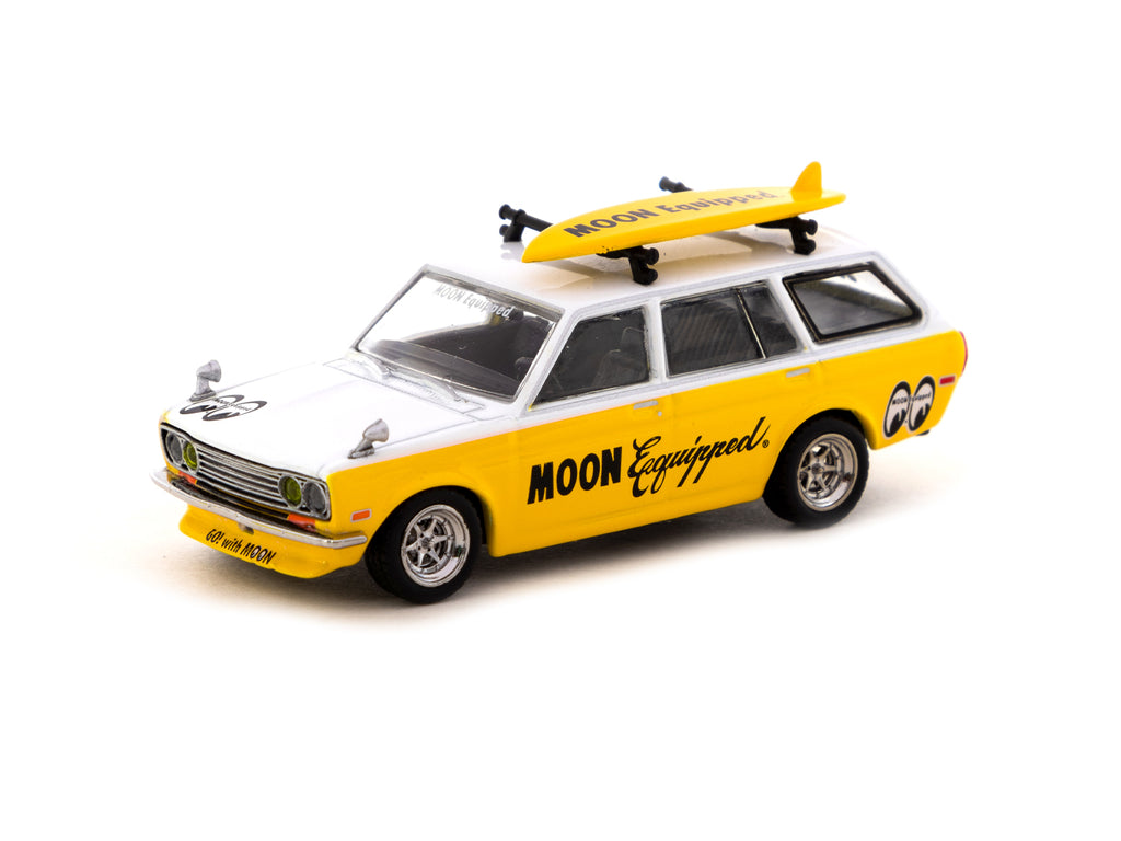 Tarmac Works 1/64 Datsun Bluebird 510 Wagon MOON Equipped - GLOBAL64